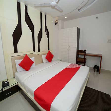 Oyo 7367 Hotel Dessert Palm قاليور المظهر الخارجي الصورة